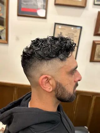 ショート ヒロ銀座所属・小島 史也のヘアスタイル