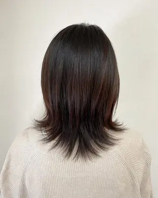 ミディアム 英語ok sohee ソヒ 305号室のヘアスタイル