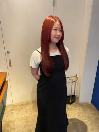 ロング カラー MIOベージュカラー 柔らかいカラーのヘアスタイル