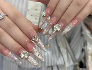 ネイル Pure&Rich Nailのネイルデザイン