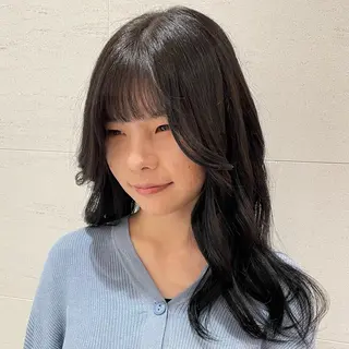 セミロング カラー レナーク・ソワン るうかのヘアスタイル
