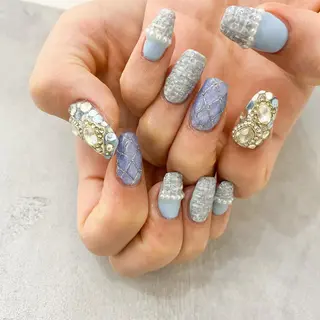 ネイル ゴテゴテ💙ワンホン リオナのネイルデザイン