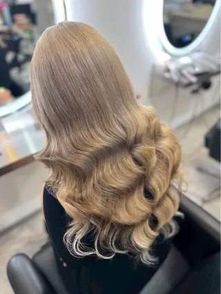 ロング MILLY【ミリー所属・SHION エクステ／ヘアセットのヘアスタイル