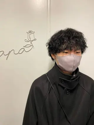 パーマ メンズ La fith hair ray 札幌店所属・顔まわり/W カラー/リョウのヘアスタイル