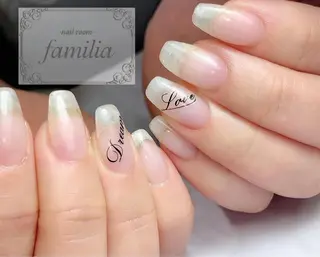 ネイル -nailroom- familiaのネイルデザイン