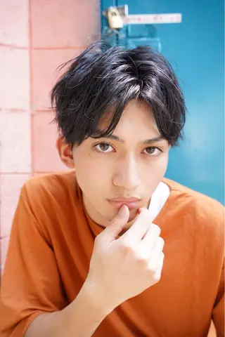 メンズ EMANONシェアサロン心斎橋店所属・韓国メンズヘア　ミル クティボブ　足立佳代のヘアスタイル