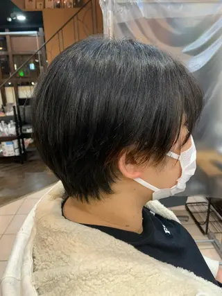 ショート カラー Zina天王寺 CHIAKIのヘアスタイル