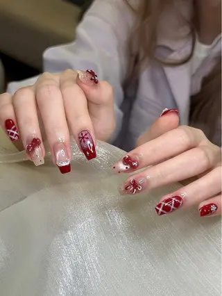 ミディアム タオ タオ Nailのネイルデザイン