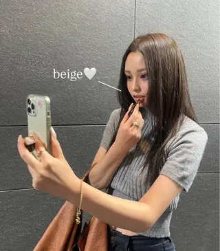 カラー ひなこ♡艶カラー/ ベージュ🤍透明感のヘアスタイル