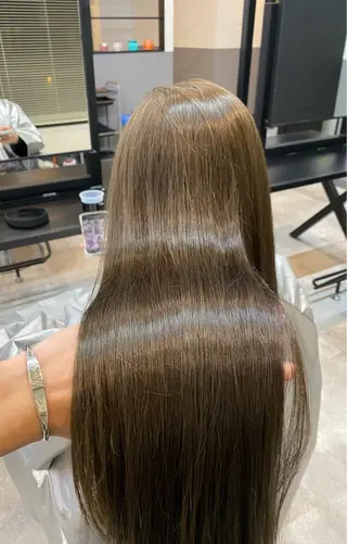 ロング ROI 【ロイ】のヘアスタイル