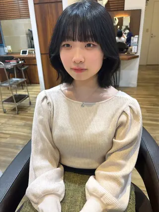 ショート カラー レイヤーカット /透明感/千葉怜寿のヘアスタイル