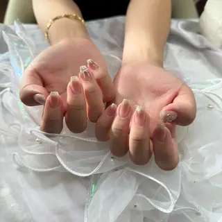 ネイル ラルゴ所属・Largo ラルゴのネイルデザイン