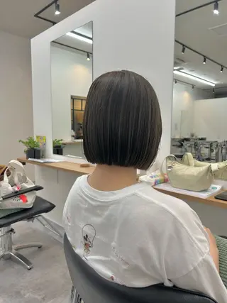 ミディアム カラー 齋藤 真帆のヘアスタイル