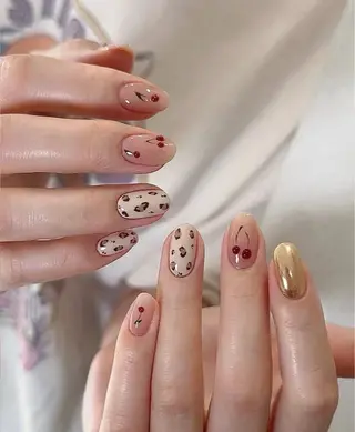 ネイル T. Leeのネイルデザイン