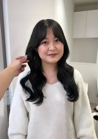 ロング 👒透明感カラー yui👒のヘアスタイル
