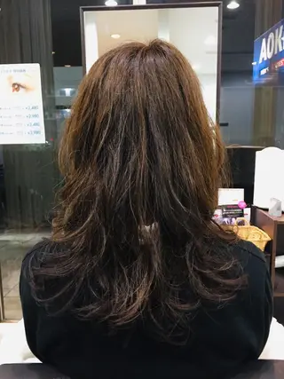 セミロング カラー パーマ 阿久津 泰幸のヘアスタイル