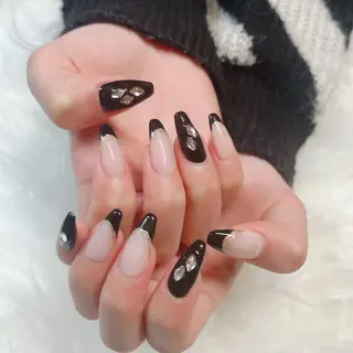 ネイル 根津 綾子のネイルデザイン