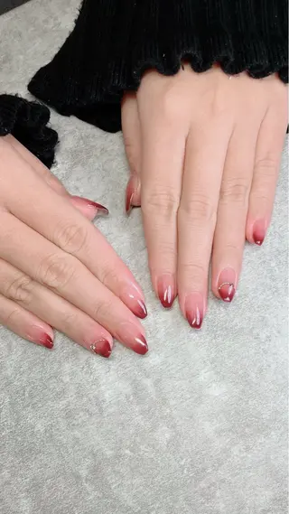 ネイル haleyume所属・shino🌟 痛ネイルのネイルデザイン