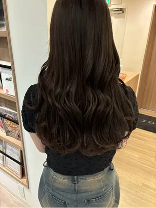 セミロング モテ髪‎🫧赤み消し カラー表参道きょうこのヘアスタイル