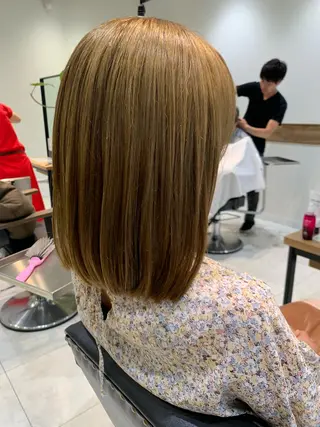 ミディアム 近 紗理奈のヘアスタイル