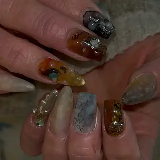 ネイル SoLuna Hikariのネイルデザイン