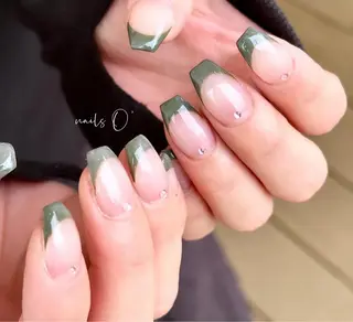 ネイル 大人可愛いネイル🎗 Hinaのネイルデザイン