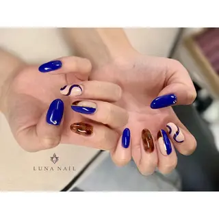 ネイル アトリエ　ミモザ所属・いまむら あかりのネイルデザイン