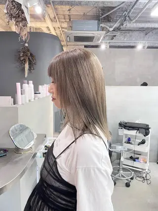 ミディアム qulim所属・qulim【クリム】 /ハイトーン/海音のヘアスタイル