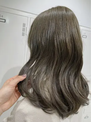 ミディアム カラー 【センターパート/ マッシュ】ryokaのヘアスタイル