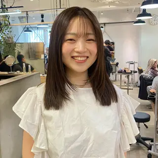 ミディアム カラー noa/ 渋谷のヘアスタイル