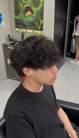 ショート パーマ メンズ Buzzy 大畠　慎三郎のヘアスタイル