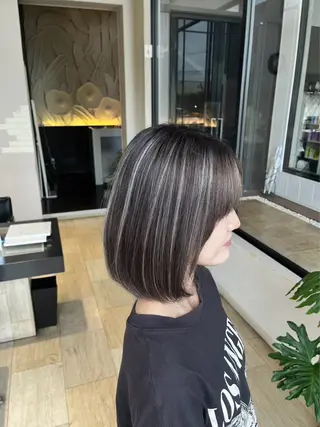 ミディアム 時﨑 実子/透明感カラーのヘアスタイル