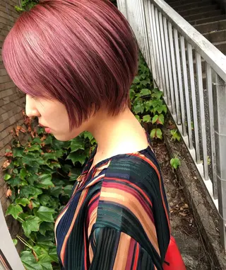 ショート StellA所属・アートディレクター ワダヒサノリのヘアスタイル