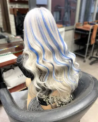 ロング カラー ハイトーンエクステ 🎩カズキ🎩のヘアスタイル