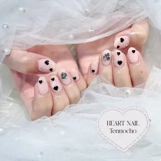 ネイル はあとねいる天王町店所属・HARUKA 🐼のネイルデザイン