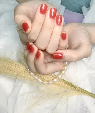 ネイル pink ladyサロン所属・べ にのネイルデザイン