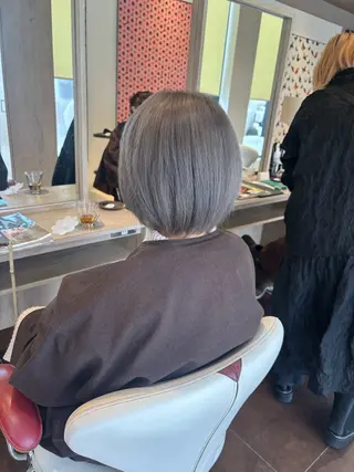 ショート カラー 🌷艶髪カラー  / メイ🪄︎︎✨のヘアスタイル