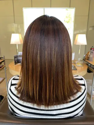 ミディアム 高本 明日香のヘアスタイル