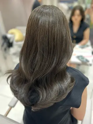 ロング カラー 髙木美緒🌿 レイヤー/アレンジのヘアスタイル