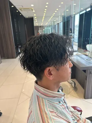 ショート パーマ メンズ メンズ専門 米山諒✂️のヘアスタイル