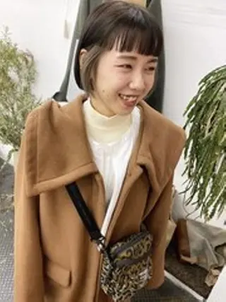 カラー ミディアム 響　インナーカラー イヤリングカラーのヘアスタイル