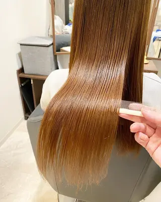 ロング カラー SALOWIN仙台suite所属・我妻 愛樹のヘアスタイル