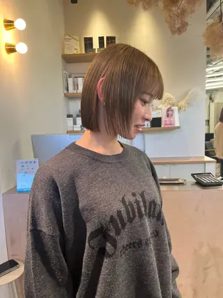 ミディアム 小田 輝太郎/ブリーチのヘアスタイル