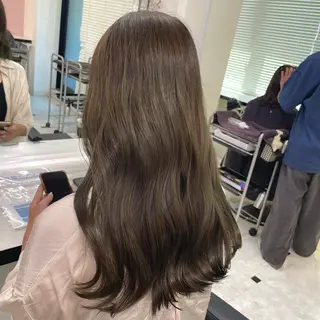 セミロング うる艶トレンドヘア 🕊️上野BABYのヘアスタイル