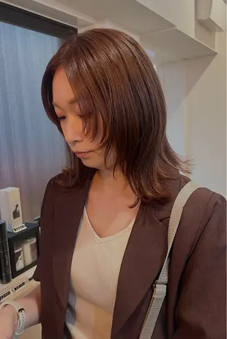 ミディアム CLOVE所属・下石怜子/レイヤー/ 透明感カラーのヘアスタイル