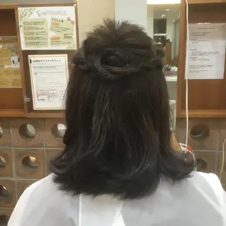 ミディアム カラー ヘアアレンジ 白髪ぼかしハイライト 柳川拓哉のヘアスタイル