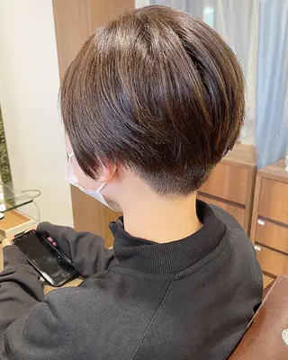 カラー 🫧髪質改善艶カラー _マエダ 🫧のヘアスタイル