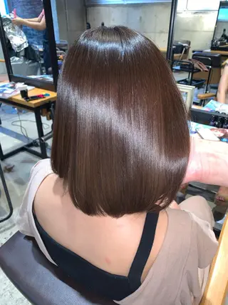 ミディアム she2.所属・縮毛矯正/髪質改善 井上智秀のヘアスタイル