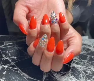 ミディアム ネイル ✴︎ Delightのネイルデザイン