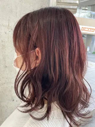 ミディアム カラー ハイライト 石橋 瑞穂のヘアスタイル